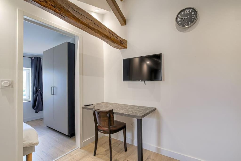 Le Francfort - Les Appartements De L'Olivier Loyettes Exterior foto
